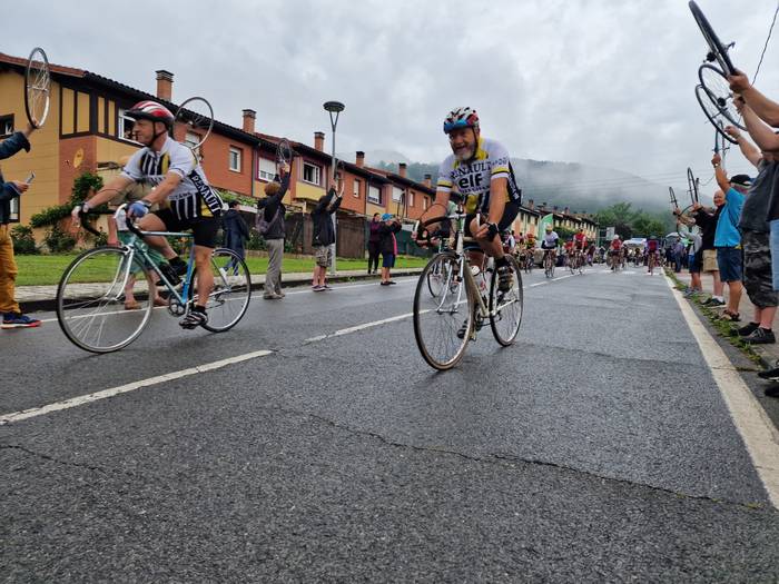 La Karpy martxak kolorez bet 97 1686610876906