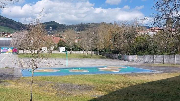 Artziniegako Udalak dirulaguntza eskatu du herriko ikastetxean zabu berriak instalatzeko
