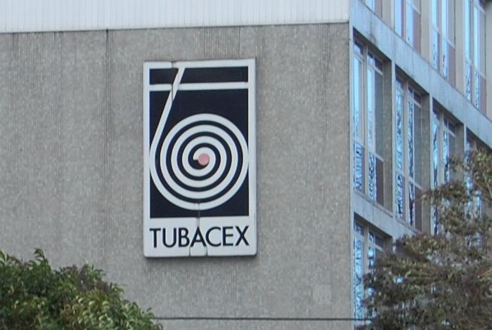 ELAren aburuz Artziniegako Tubacex enpresako faktoria ixteko asmoa dauka zuzendaritzak