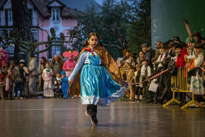 Carnesto oilarraren konpaini 10 1771098581794