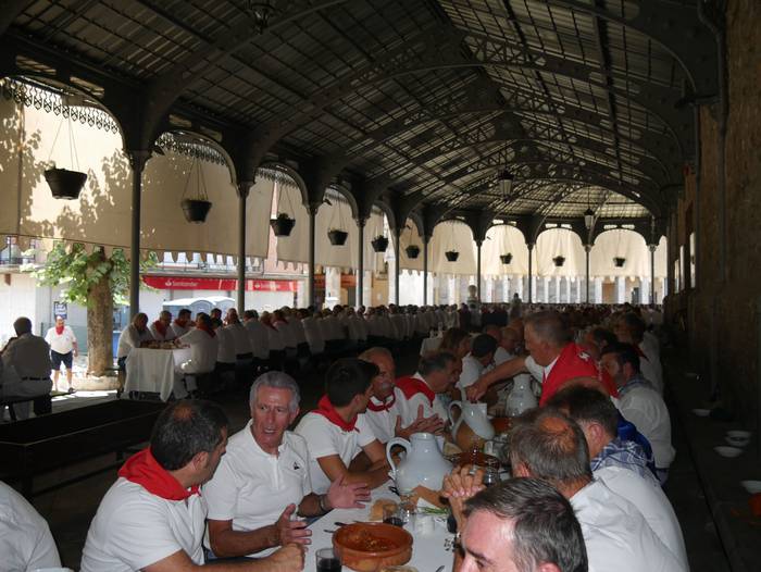 Belaunaldi anitzetako 330 Ko 19 1661699143666