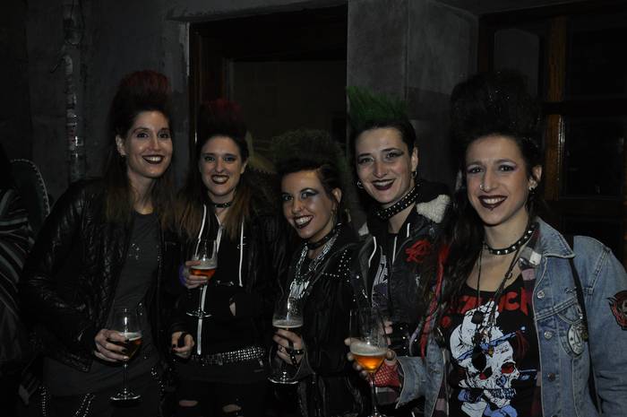 Mozorro koloretsuek ziprizti 33 1488186850236