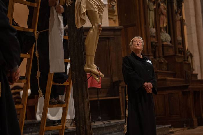 Gurutzetik jaitsi dute Urduñ 13 1775241169242