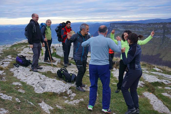 Gaur emango dute Tologorrin  19 1484238369365