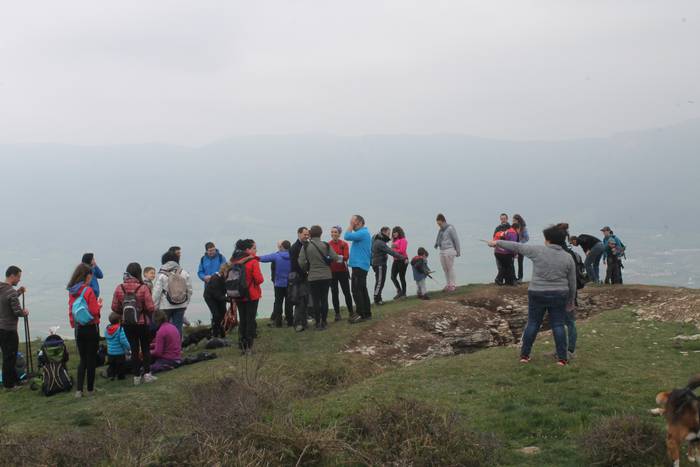 Jende ugarik parte hartu zue 32 1490024869736