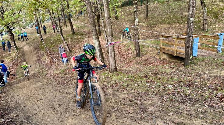 Ellakuri ziklokros zirkuitu labainkorra bilakatu dute asteburuan