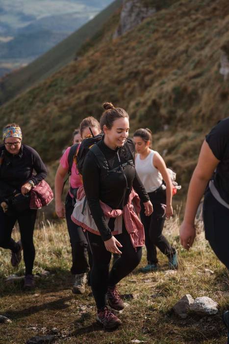 Gorobel Ibilaldiak ehuna men 72 1762257292612