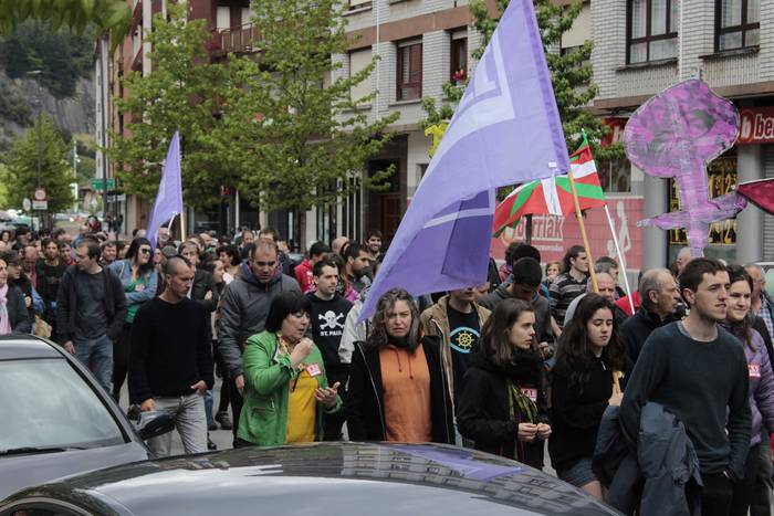 Pentsionisten, emakumeen eta 23 1525176677511