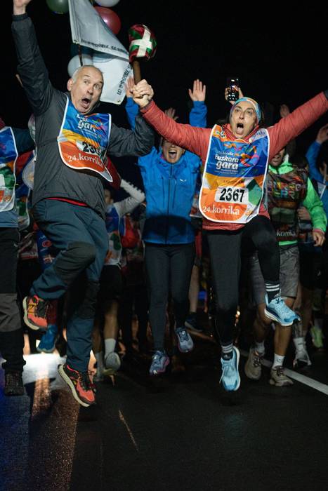 Ehunka lagun atera ditu Korr 34 1774596785095