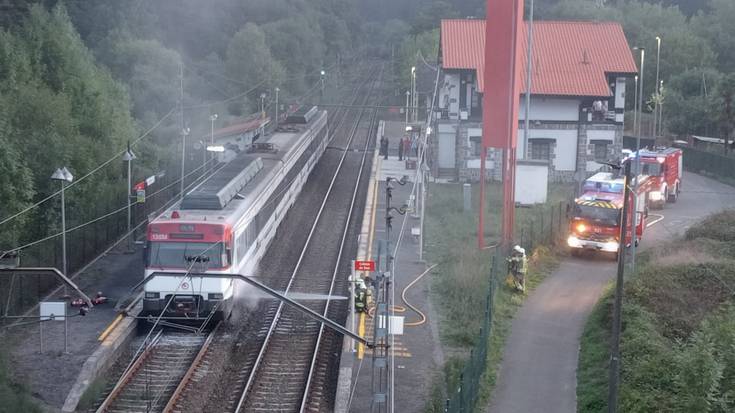 Tren batek su hartu du Luiaondon, matxura baten ondorioz