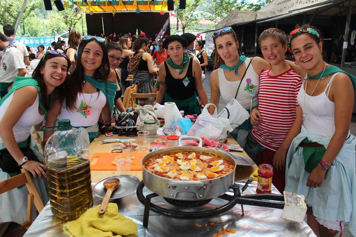 Atzoko Gazteen Egunak itxi d 78 1503058071203