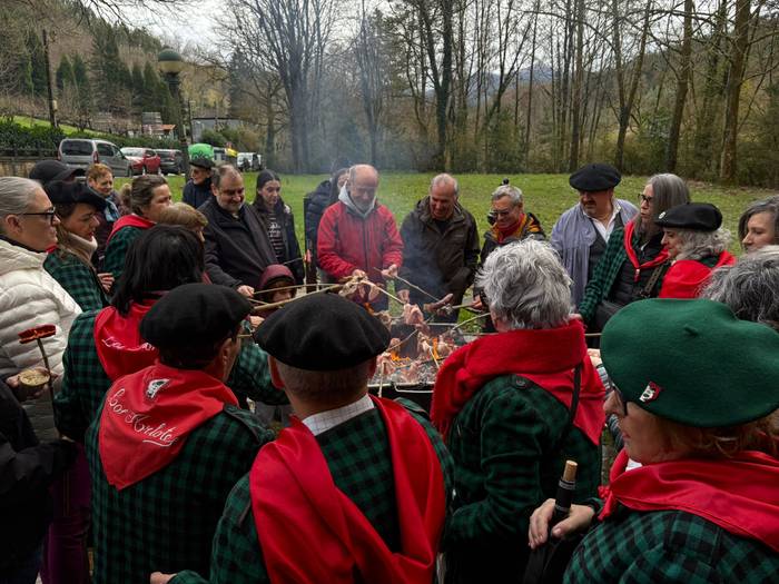 Gernikako zuhaitzaren kimua  14 1770844188600