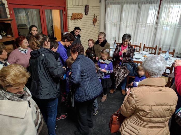 Asteburuan jarraitu zuten Ma 13 1489571741902