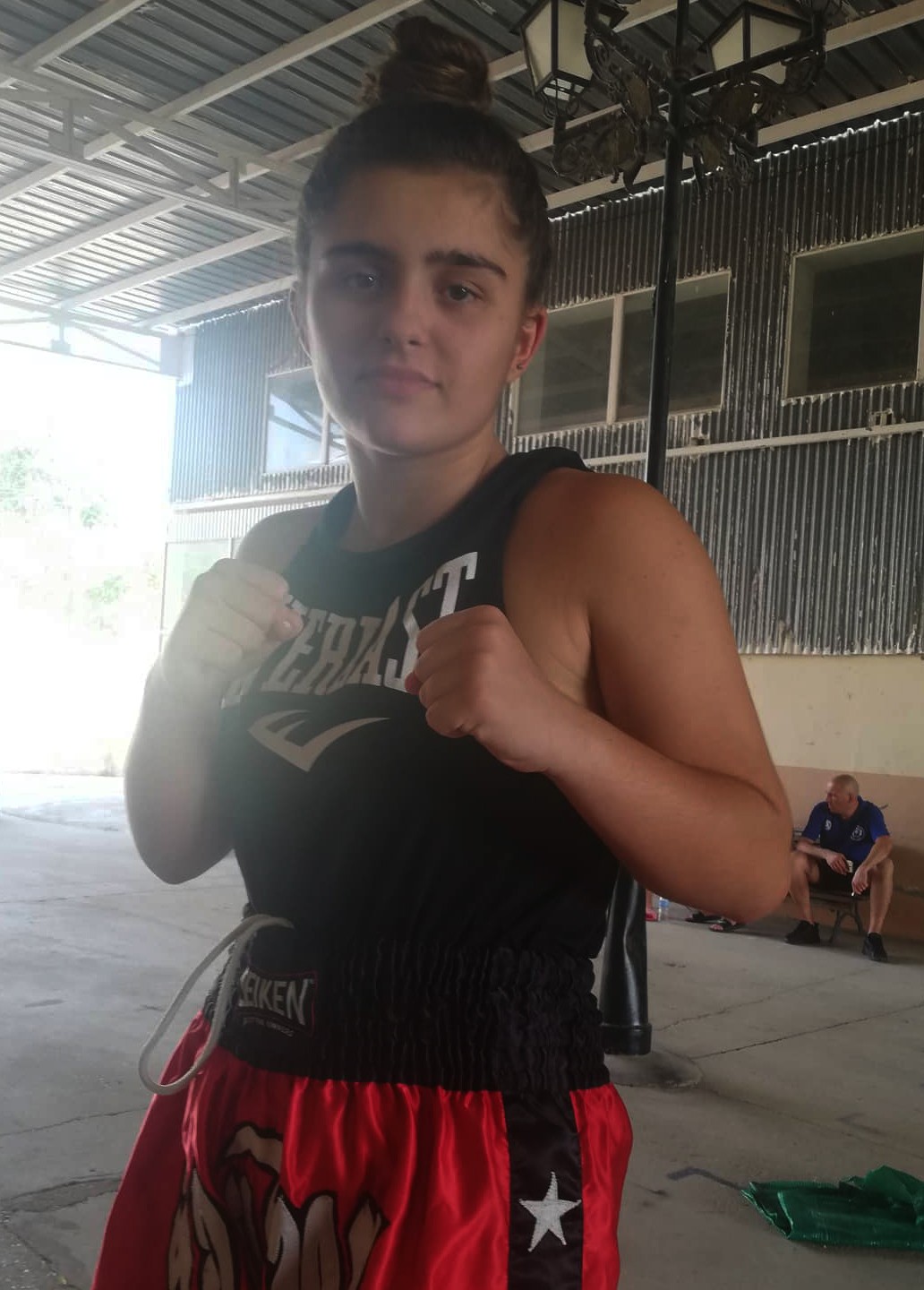 Izaro Blancok Munduko Kick Boxing Txapelketan parte hartuko du, baina babes falta salatu du berriro
