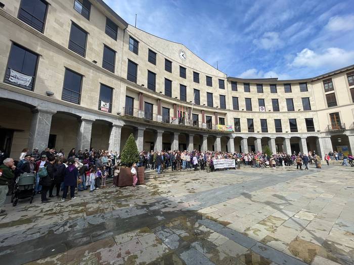 Feminismotik beste mundu bat 31 1772998208115