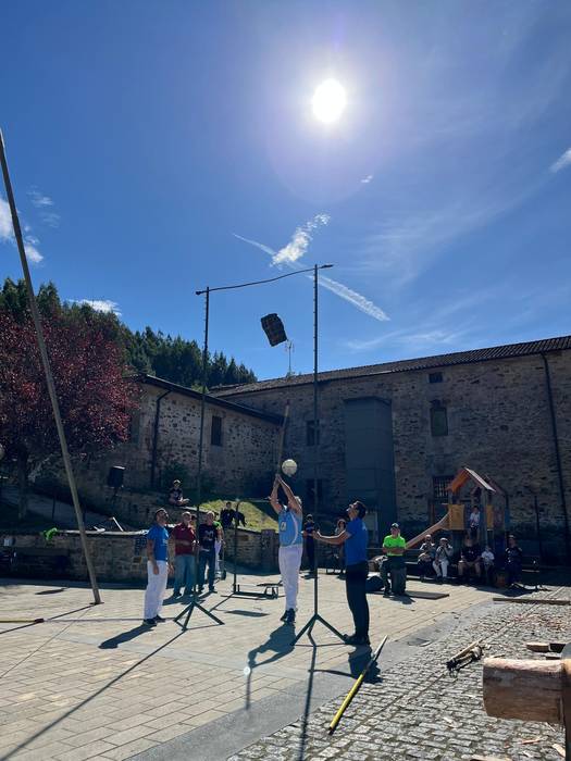 Herri kirolen artean omendu  5 1759173779198