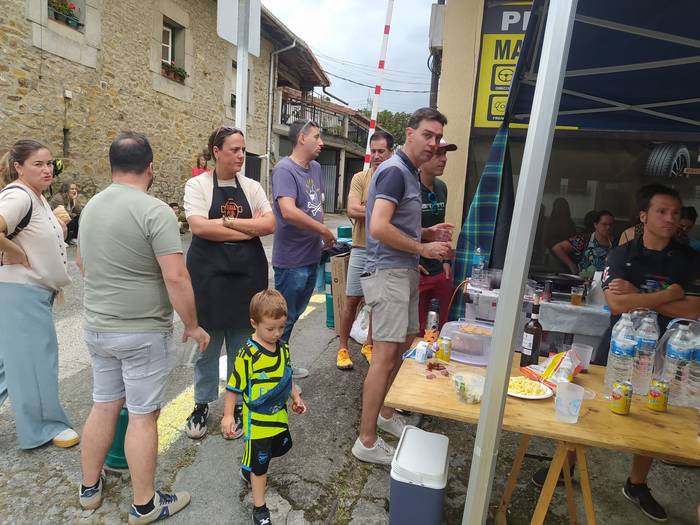 Paella, karta eta igel txape 9 1760003762083