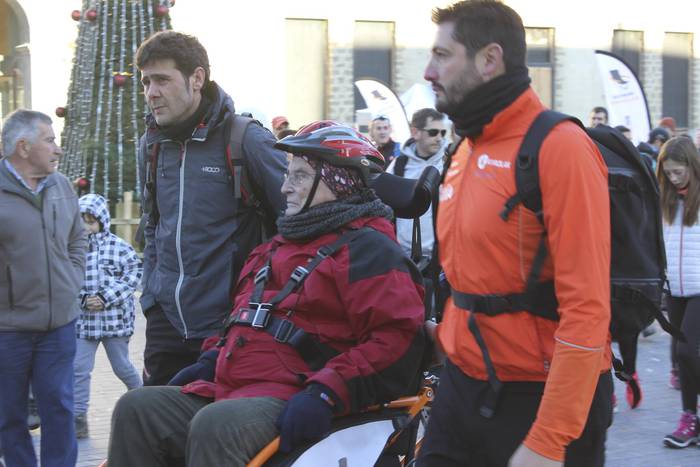 400 lagunen laguntzaz Babio  11 1514122706770