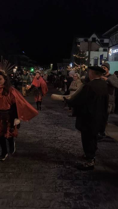 Hiru Errege Magoek ilusioz b 62 1767729369907