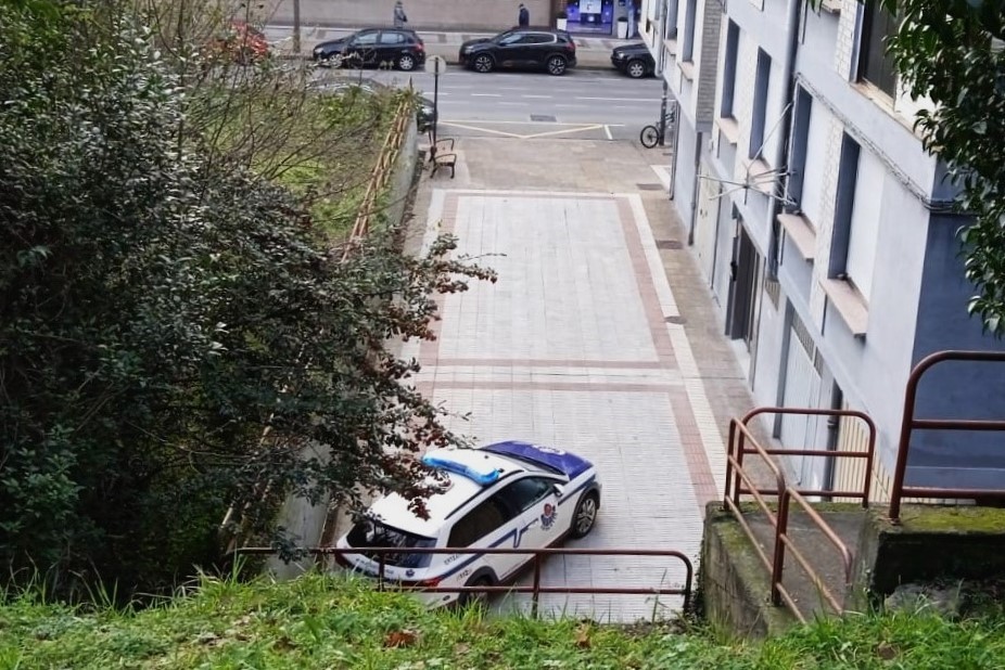 Drogak saltzea ere leporatu diote Laudion ostiralean atxilotutako herritarrari