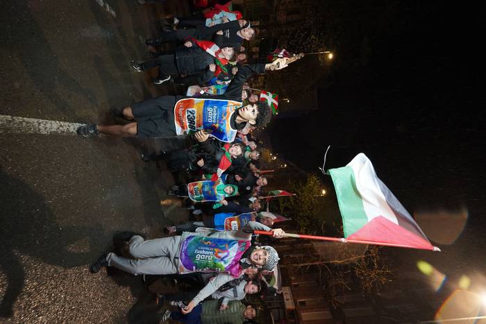 Aldarrikapenez eta pirotekni 142 1774615596870