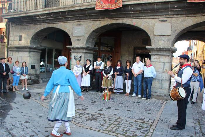 Jendetza eta giro ona nagusi 19 1494849246052