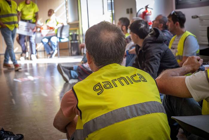 Aldundiaren bulegoak okupatu 24 1760702737091