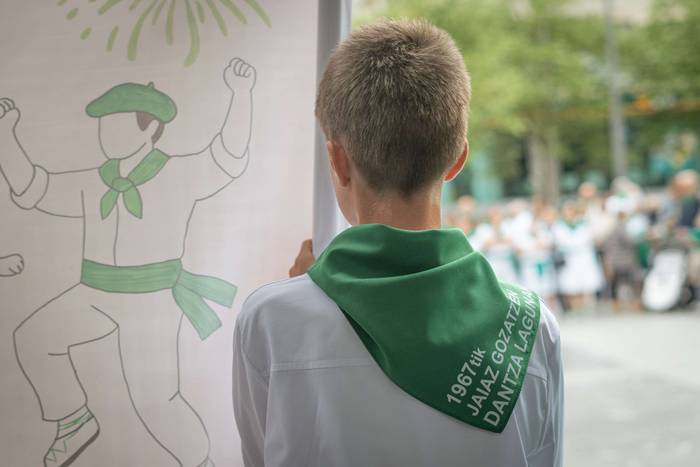 Dantza Lagunak kuadrillaren  14 1776520608839