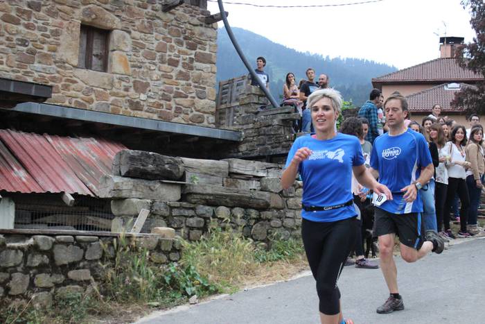 Auzoko mendiak zeharkatu zit 121 1498471822961