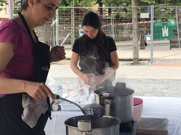 Ekintzaz eta aldarriz busti  8 1496596684005