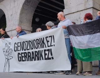 Palestinako genozidioa hasi zenetik hiru urte bete direla salatu dute