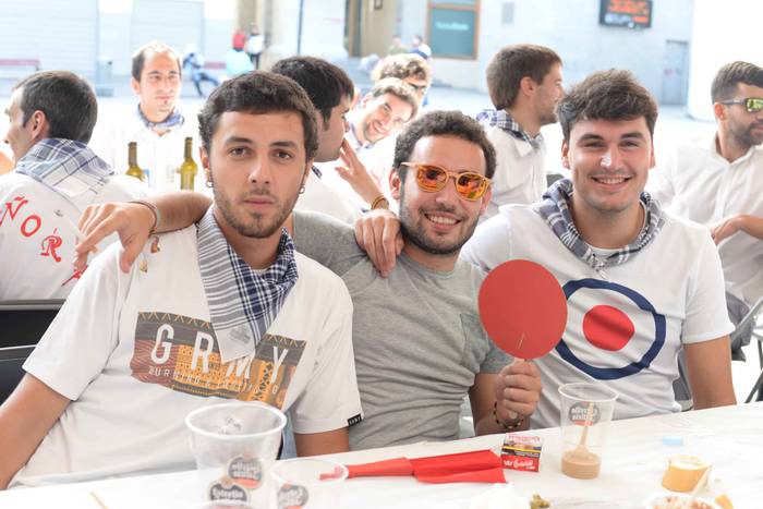 Aldai plaza txiki geratu da  170 1503895510578