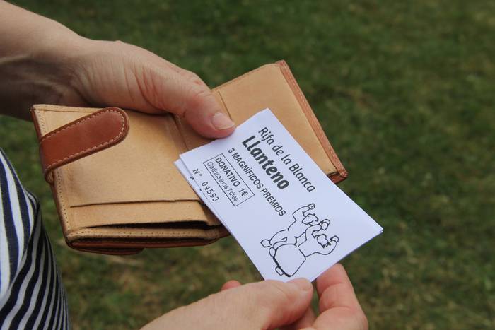 Andra Mari Zuri ospatzeko el 6 1502365472224