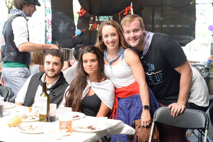 Aldai plaza txiki geratu da  57 1503894205613