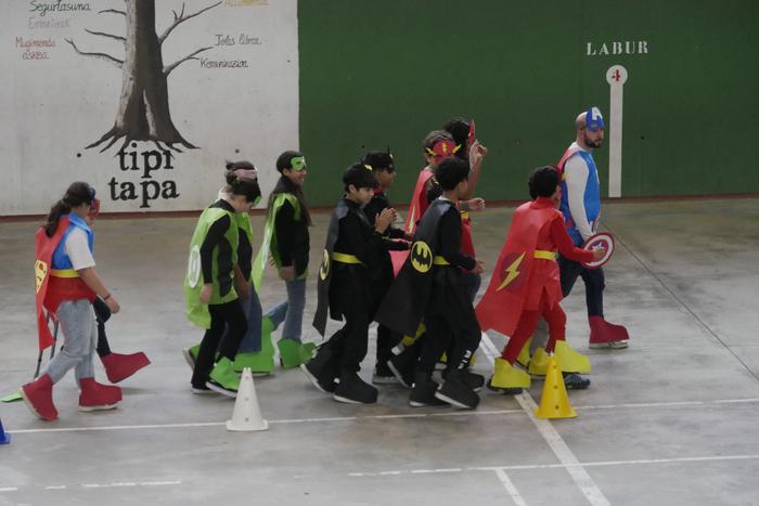 Desfilerik gabe, baina dantz 35 1770997124391