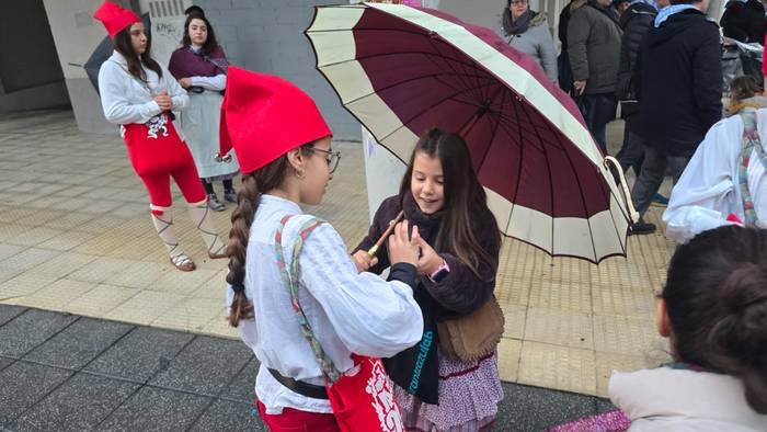 Aretako familia mordoa egon  12 1766668455103