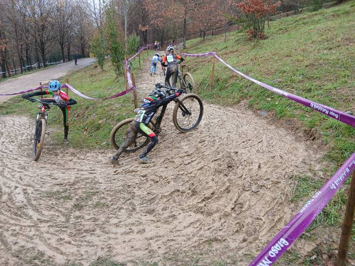 Zirkuitu gogorra izan zuten  65 1768228126875