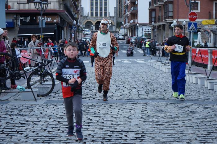 400 kirolarik parte hartu zu 107 1767282845835