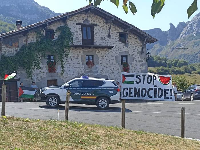 Palestinaren aldeko aldarria 4 1754583130675