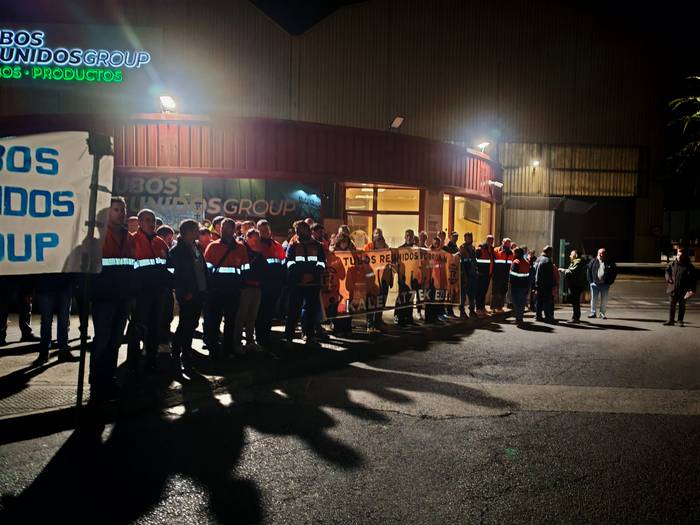 Tubos Reunidoseko langileek  5 1772617327331