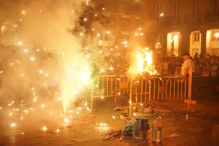 Piroteknia eta su artean agu 45 1756714211588