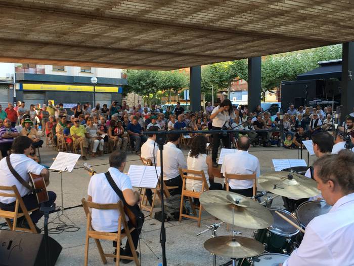 Haurrak eta edadetuak izan d 17 1502711957822