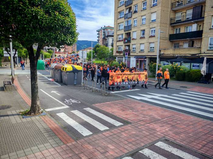 Lantegira sartzeko autobusa  6 1778247131036