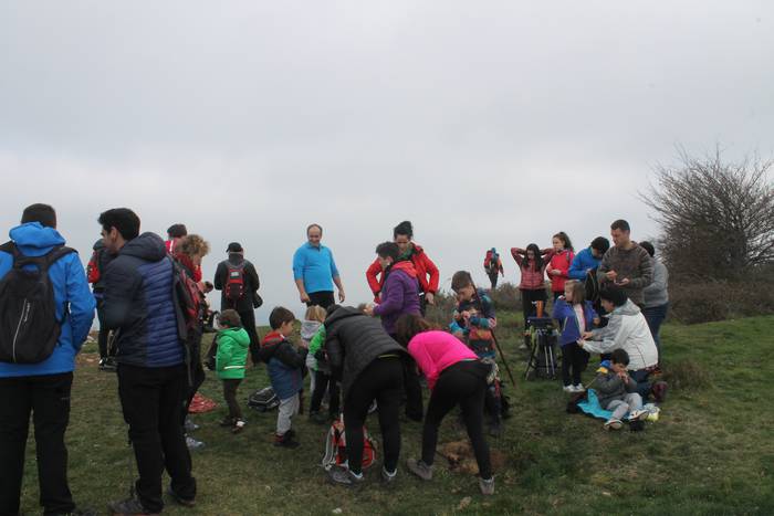 Jende ugarik parte hartu zue 30 1490024810843