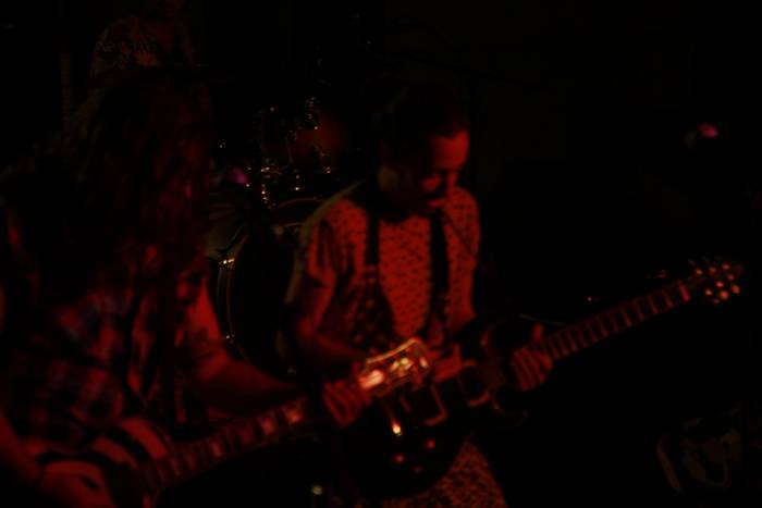 Morrillon lagun, joko artean 65 1502906617088