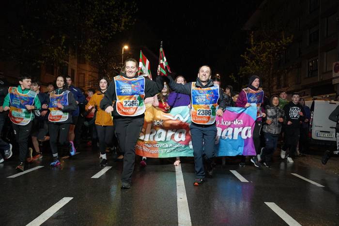 Aldarrikapenez eta pirotekni 127 1774615567504