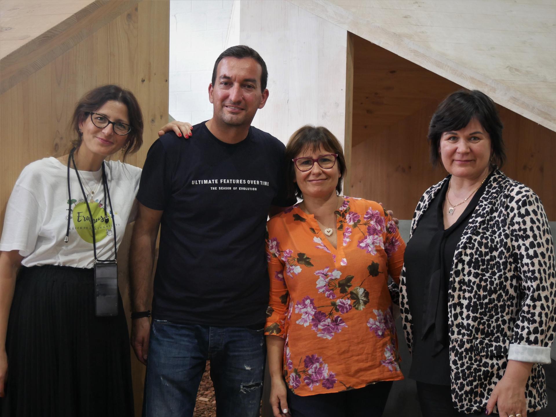 "Laudion egiten ari garen bisitan ez gara inoiz arrotzak edo atzerritarrak sentitu"