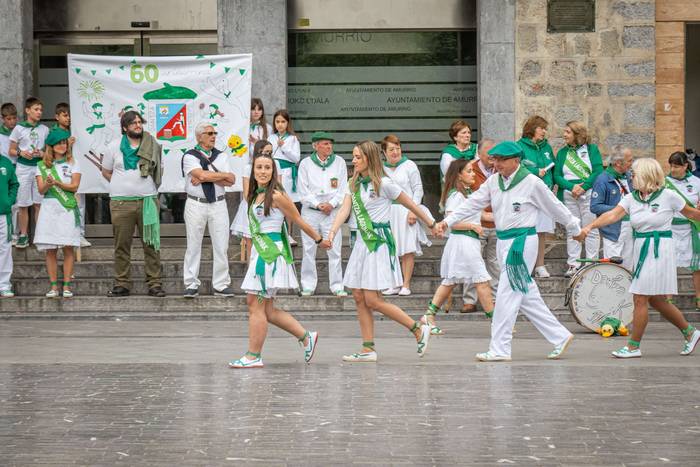 Dantza Lagunak kuadrillaren  28 1776520620609