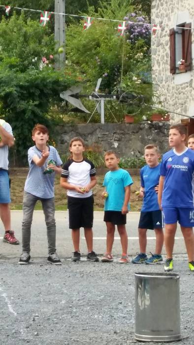 Okondogoienako Jaietan jende 21 1502366716485