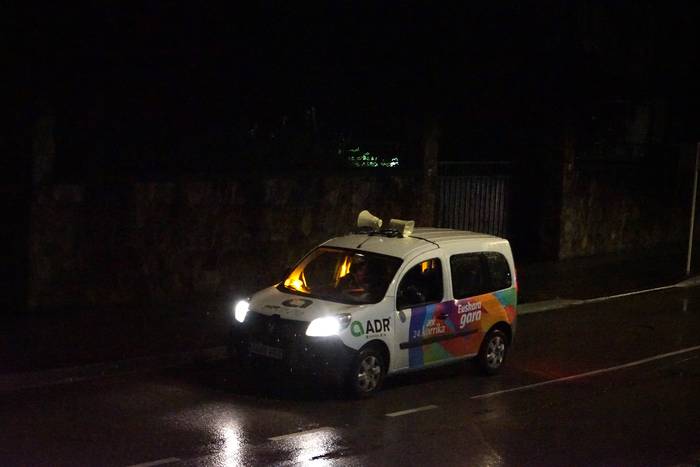 Ehunka lagun atera ditu Korr 40 1774597323940